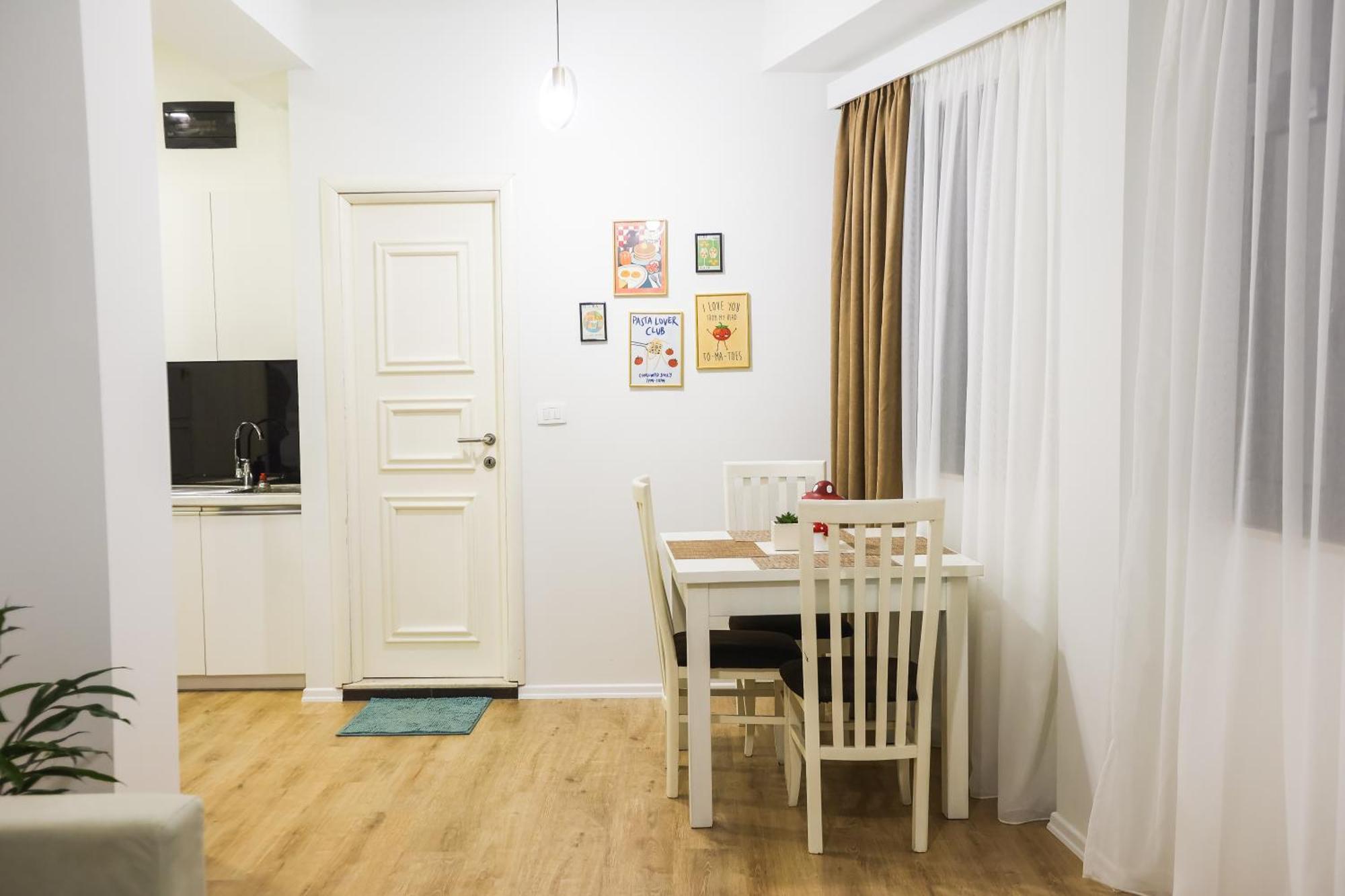 At Bazaar Central Apartment Tirana Buitenkant foto